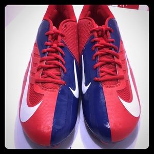 Like New NIKE Vapor Pro Cleats. Size: 13.5